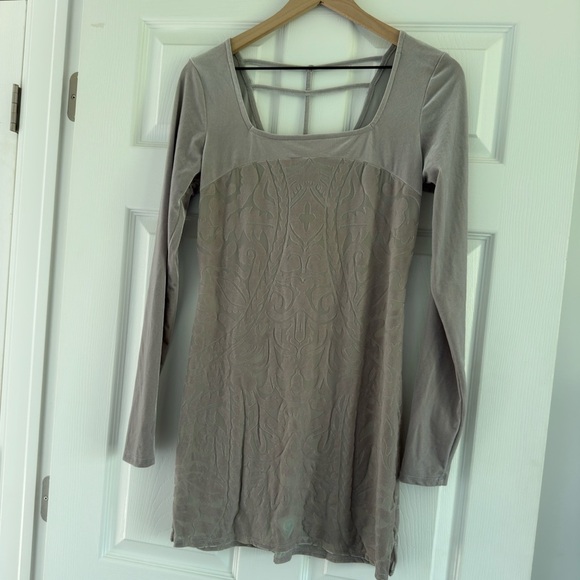 FREE PEOPLE Silver Gray Boogie Nights Velvet
Texture Mini Dress Size Medium NWOT - Picture 3 of 6